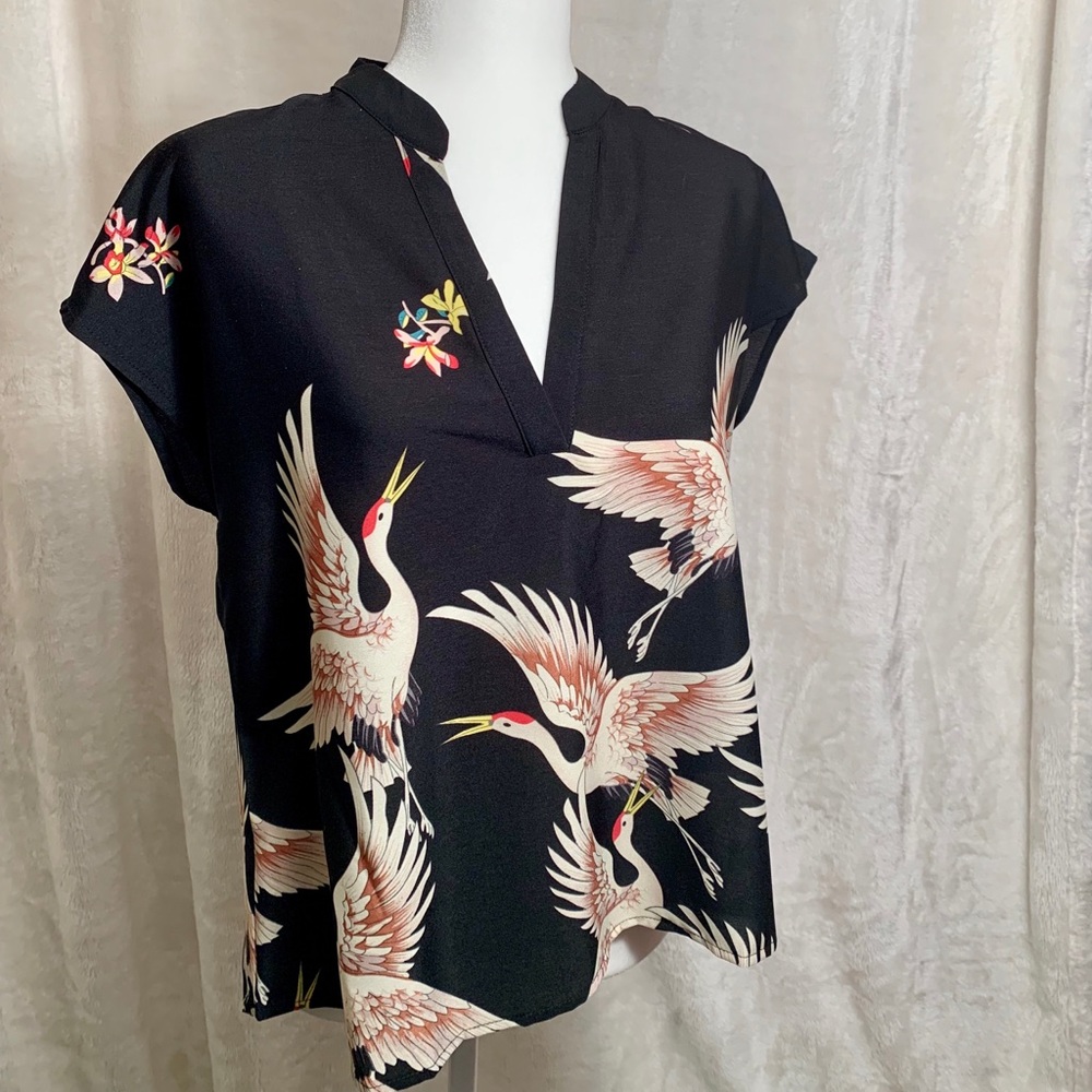 Casual blouse with birds